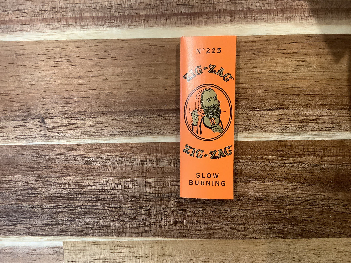 Zig-Zag Rolling Papers